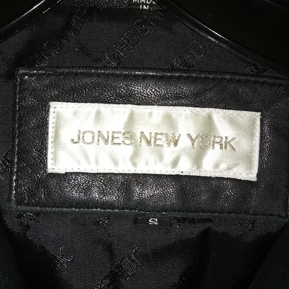 Jones New York Women's Leather Jacket Vintage: Leather is back in! - Picture 2 of 10